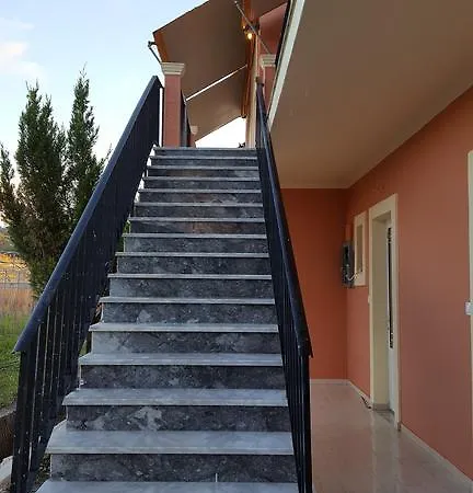 Dream Studios Апартаменты *